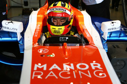 Rio Haryanto, Manor Racing MRT05