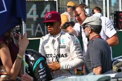 Lewis Hamilton, Mercedes AMG F1 en la parrilla