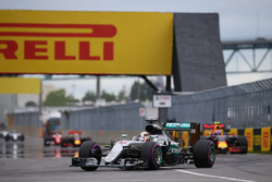 Lewis Hamilton, Mercedes AMG F1 W07 Hybrid