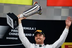 Podium: winner Nico Rosberg, Mercedes AMG F1 Team