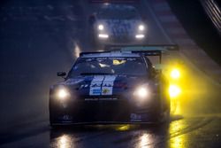 Nissan GT-R команды Schulze Motorsport: Марк Шульжицкий, Тобиас Шульце, Михаэль Шульце, Жордан Трессон