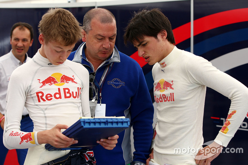 Daniil Kvyat, Carlos Sainz Jr.