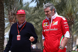 Niki Lauda, Mercedes Non-Executive Chairman and Maurizio Arrivabene, Ferrari Team Principal