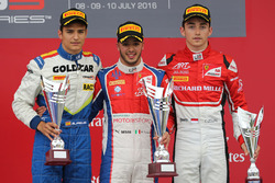 Podium : le vainqueur Antonio Fuoco, Trident, le deuxième Alex Palou, Campos Racing, le troisième Charles Leclerc, ART Grand Prix