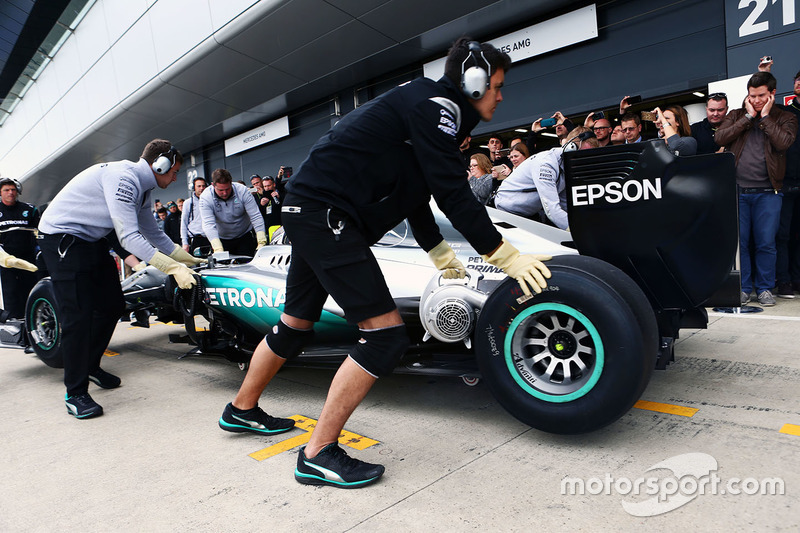 Pascal Wehrlein, Mercedes AMG F1 W05 Hybrid testrijder