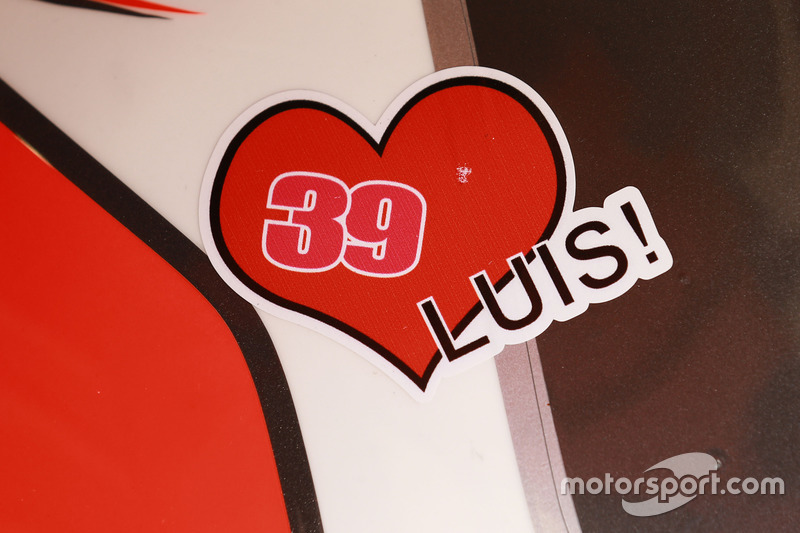 Luis Salom, SAG Racing Team, adesivo di tributo