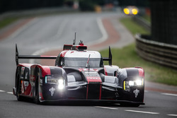 #8 Audi Sport Team Joest Audi R18 e-tron quattro: Lucas di Grassi, Loic Duval, Oliver Jarvis