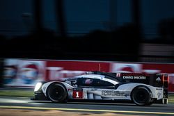 #1 Porsche Team, Porsche 919 Hybrid: Timo Bernhard, Mark Webber, Brendon Hartley