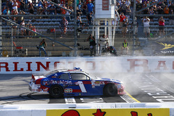 Race winner Elliott Sadler, JR Motorsports Chevrolet