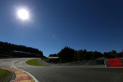 Eau Rouge, atmosfer trek