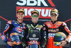 Podium : le vainqueur Jonathan Rea, Kawasaki Racing, le deuxième, Michael van der Mark, Pata Yamaha, le troisième, Chaz Davies, Aruba.it Racing-Ducati SBK Team