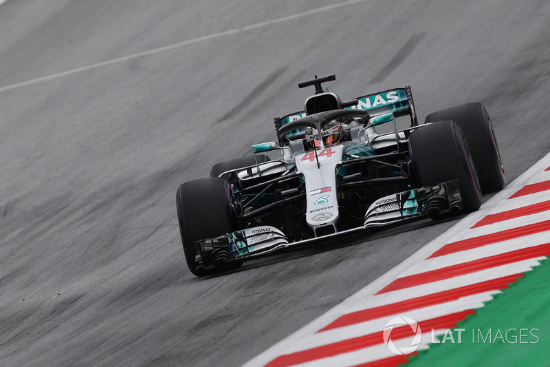 7: Lewis Hamilton: 190 GPs (87,56% dos disputados)