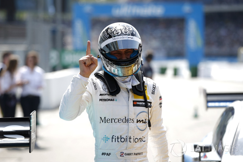 Pole position for Gary Paffett Mercedes-AMG Team HWA