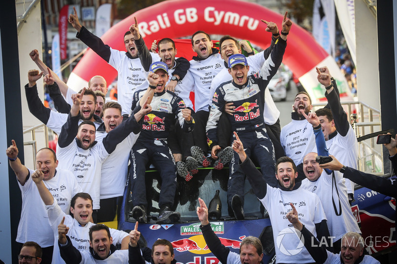 World Champions Sébastien Ogier, Julien Ingrassia, Ford Fiesta WRC, M-Sport with the team