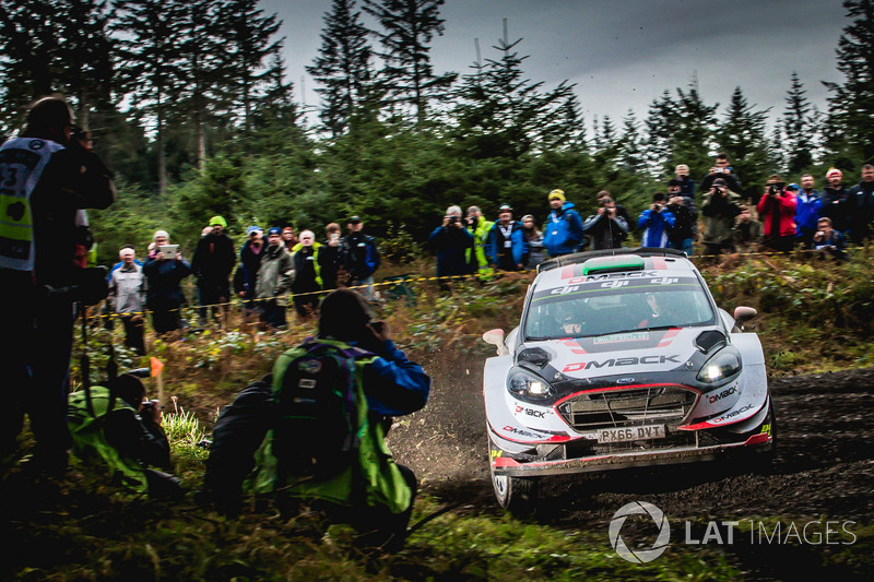 Элфин Эванс и Дэниэл Бэрритт, Ford Fiesta WRC