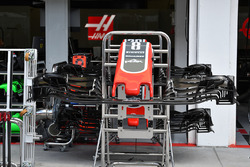Haas F1 Team VF-18 nose and front wings