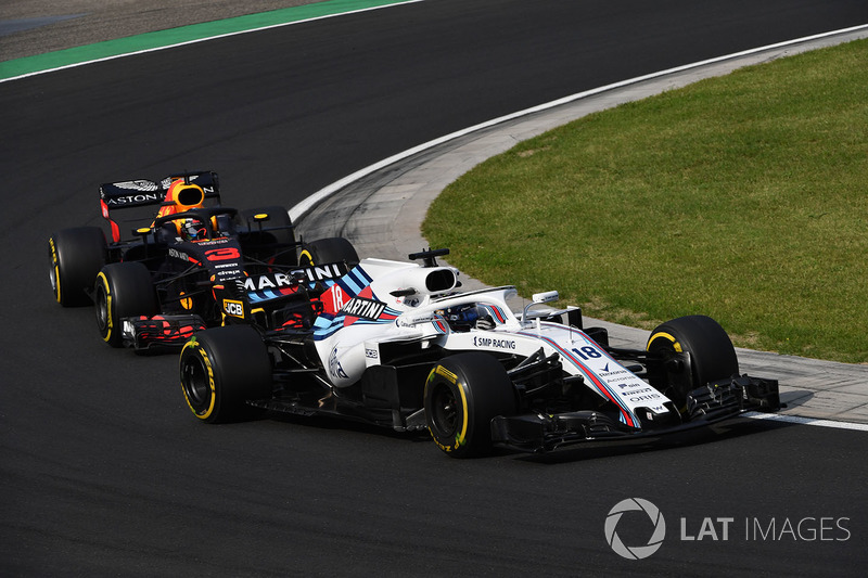 Lance Stroll, Williams FW41 y Daniel Ricciardo, Red Bull Racing RB14