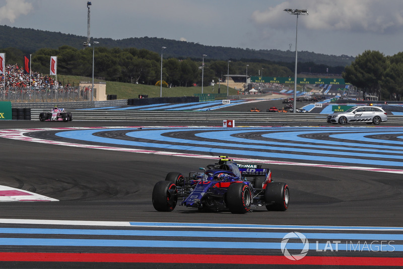 Gasly reports to the team after Ocon shunt