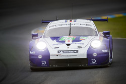 #91 Porsche GT Team Porsche 911 RSR: Richard Lietz, Gianmaria Bruni, Frédéric Makowiecki