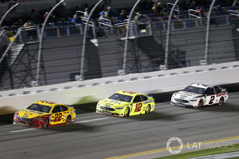 Joey Logano, Team Penske Ford Fusion, Ryan Blaney, Team Penske Ford Fusion, Brad Keselowski, Team Pe