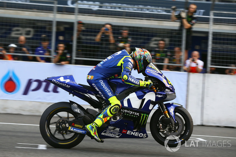 Valentino Rossi, Yamaha Factory Racing practice start