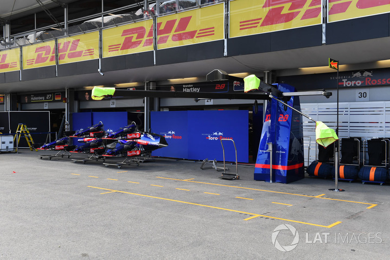 Le stand de la Scuderia Toro Rosso