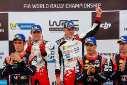 Podium : les vainqueurs Ott Tänak, Martin Järveoja, Toyota Gazoo Racing, les deuxièmes Thierry Neuville, Nicolas Gilsoul, Hyundai Motorsport, les troisièmes Dani Sordo, Carlos del Barrio, Hyundai Motorsport