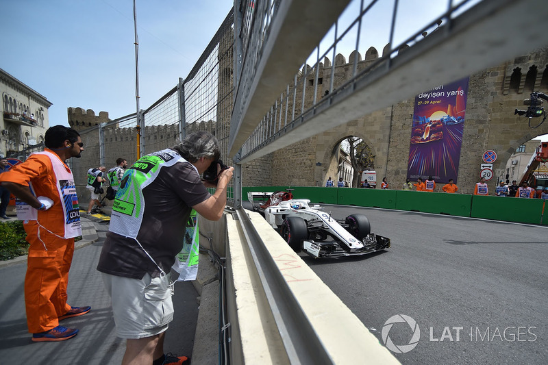 Marcus Ericsson, Sauber C37 y un fotógrafo