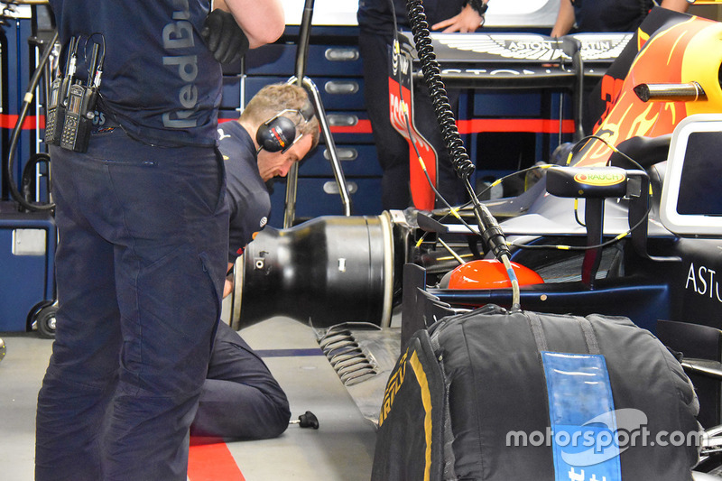 Детали задней части Red Bull RB14