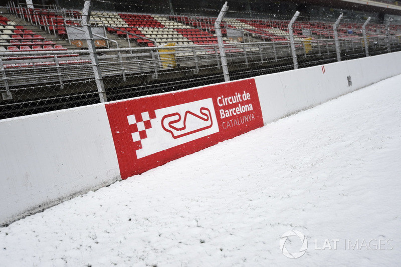 Snow stops testing on day three