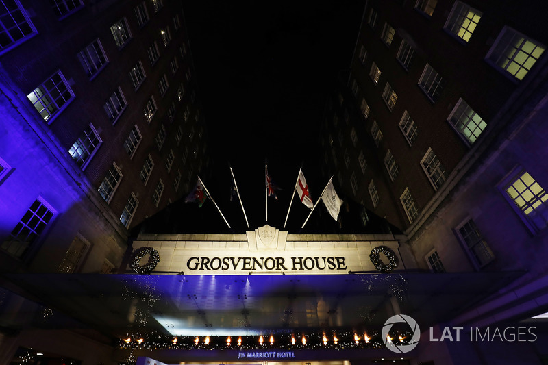 La entrada del Hotel Grosvenor House