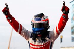 Ganador de la carrera Felix Rosenqvist, Mahindra Racing