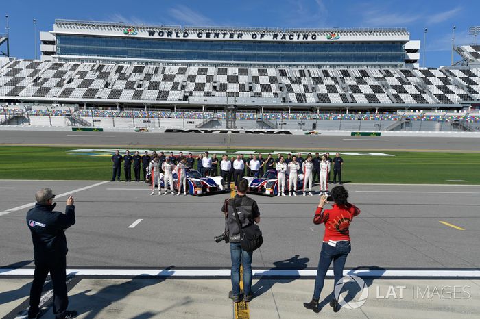 #32 United Autosports Ligier LMP2, P: Will Owen, Hugo de Sadeleer, Bruno Senna, Paul di Resta #23 United Autosports Ligier LMP2, P: Phil Hanson, Lando Norris, Fernando Alonso