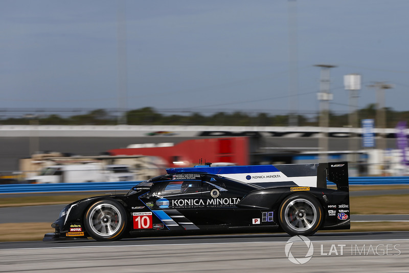 #10 Wayne Taylor Racing Cadillac DPi, P: Renger van der Zande, Jordan Taylor, Ryan Hunter-Reay