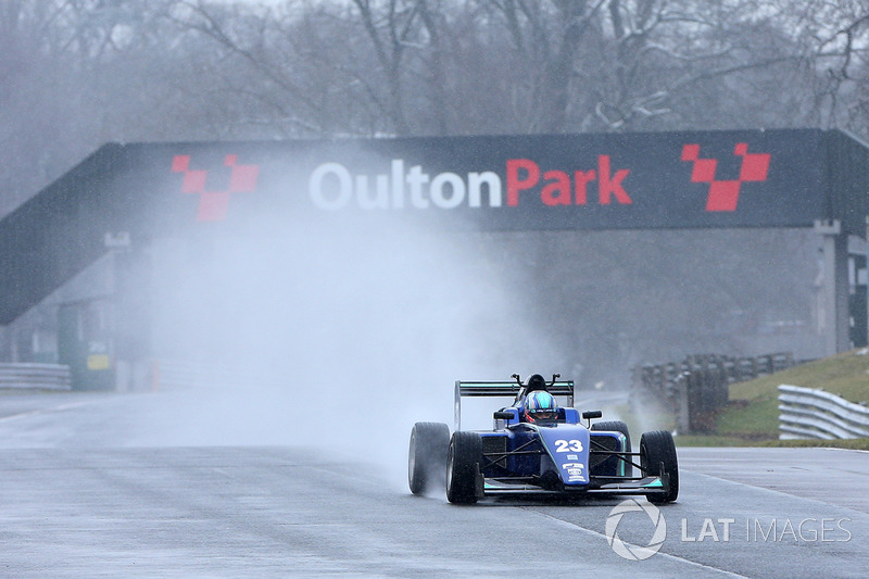 Billy Monger, Carlin'in MSV Formula 3 aracını test ederek tek koltuklu yarışlara geri dönüyor