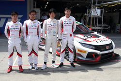 #97 Modulo Honda CIVIC TCR, Tadao Uematsu, Shinji Nakano, Hiroki Otsu e Takashi Kobayashi