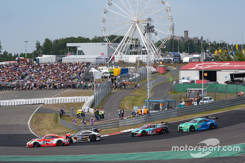 #12 Manthey Racing Porsche 911 GT3 R: Otto Klohs, Lars Kern, Dennis Olsen, Philipp Frommenwiler