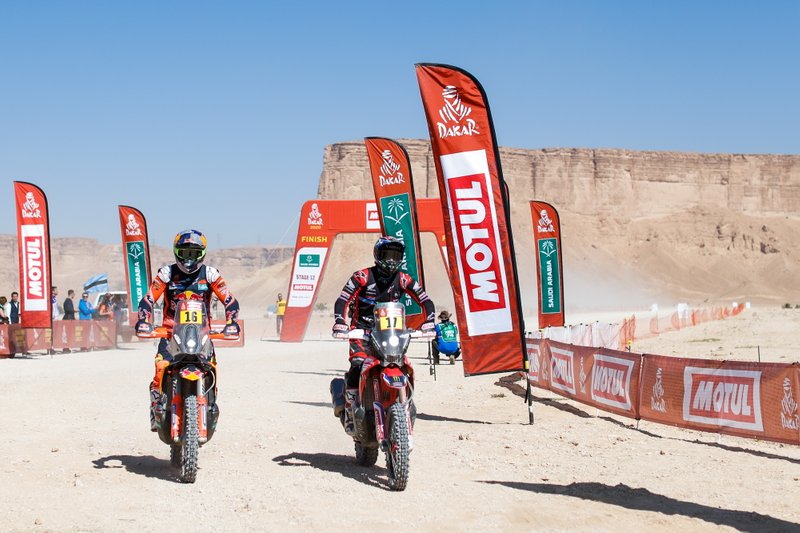 #16 Red Bull KTM Factory Racing: Luciano Benavides, #17 Monster Energy Honda Team: Jose Ignacio Cornejo Florimo