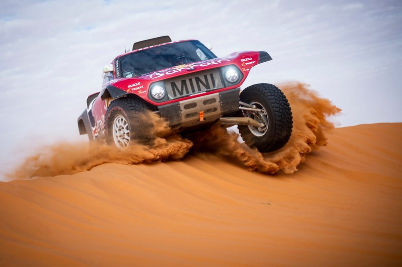 #305 JCW X-Raid Team: Carlos Sainz, Lucas Cruz