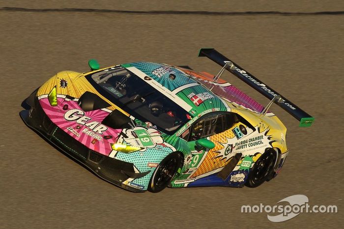 #19 GEAR Racing powered by GRT Grasser Lamborghini Huracan GT3: Christina Nielsen, Katherine Legge, Tatjana Calderon, Rahel Frey