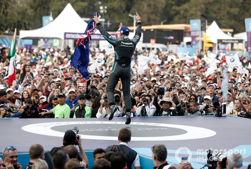 Race winner Mitch Evans, Jaguar Racing celebrates on the podium