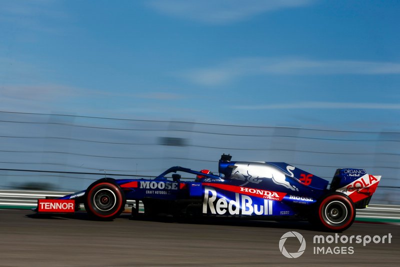 13-е место: Даниил Квят, Toro Rosso - 1:33.989