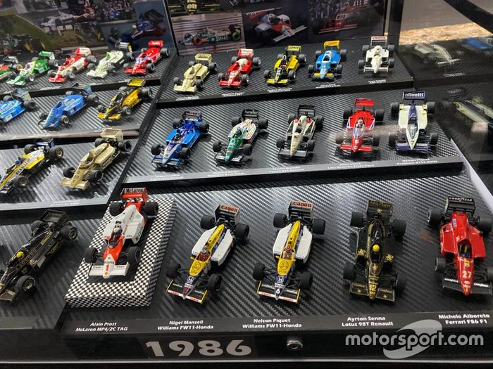Colección de coches miniatura de F1