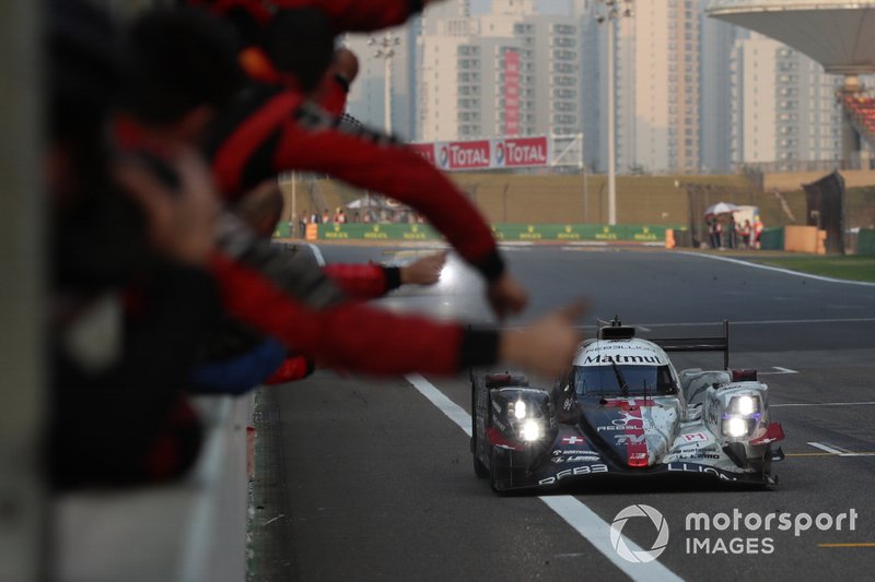 #1 Rebellion Racing Rebellion R-13 - Gibson: Bruno Senna, Gustavo Menezes, Norman Nato