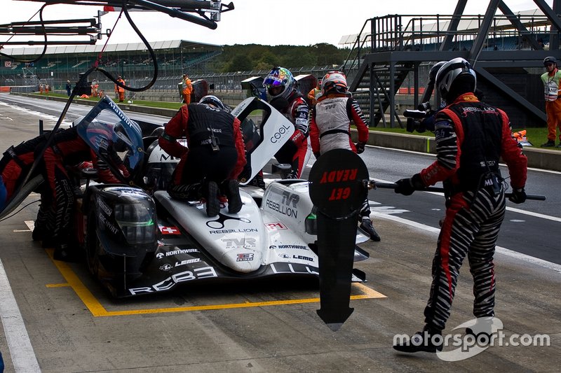 #1 REBELLION RACING Rebellion R13 - Gibson: Bruno Senna, Gustavo Menezes, Norman Nato