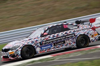 #82 BMW Team Studie