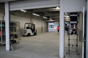 台風19号接近に伴い、一時撤収する鈴鹿サーキット