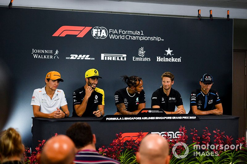 Lando Norris, Daniel Ricciardo, Lewis Hamilton, Romain Grosjean, e Robert Kubica