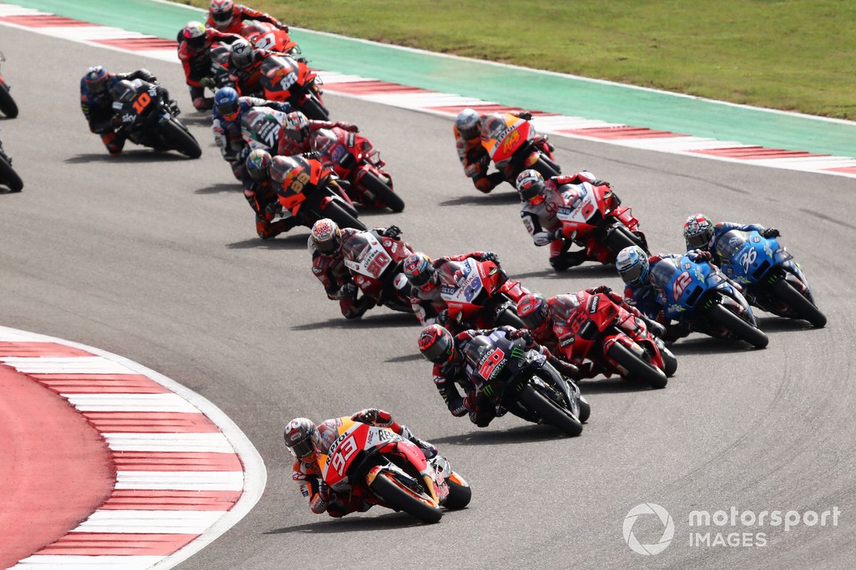 Marc Márquez en tête au départ
