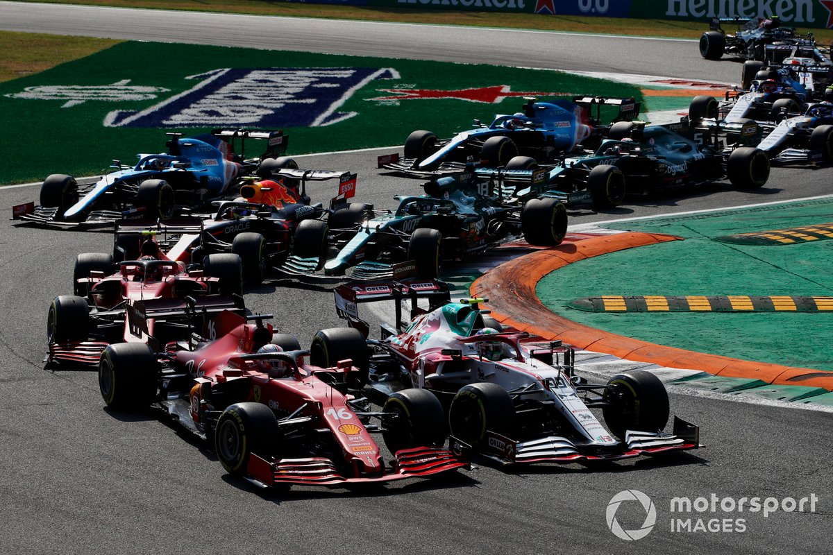 Arrancada: Antonio Giovinazzi, Alfa Romeo Racing C41, Charles Leclerc, Ferrari SF21, Carlos Sainz Jr., Ferrari SF21, Lance Stroll, Aston Martin AMR21